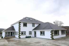 Up Yonder House - 6 Bedroom Family Guesthouse